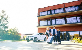  Hotel S-PORT Véska  Товерж